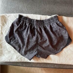Lululemon Hotty Hot Short - 2.5in Lined